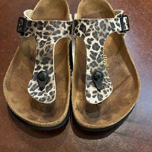 Papillio by Birkenstock Leopard Cheetah Gizeh sandal size EU 38 US 7